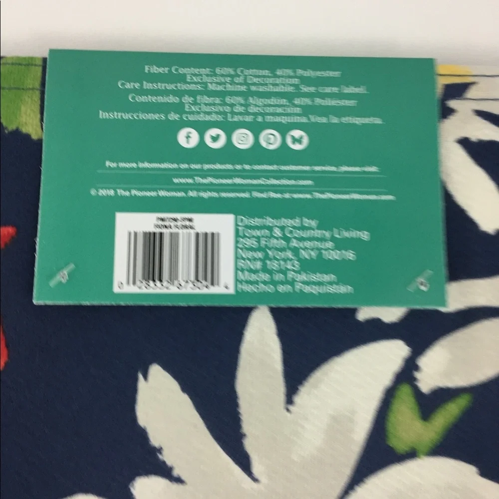 The Pioneer Woman Fiona Reversible Placemat With Pocket on One Side Set of 4